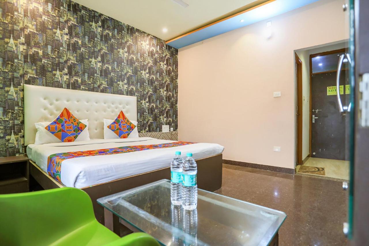 Fabhotel Kriti Green Varanasi Exteriör bild