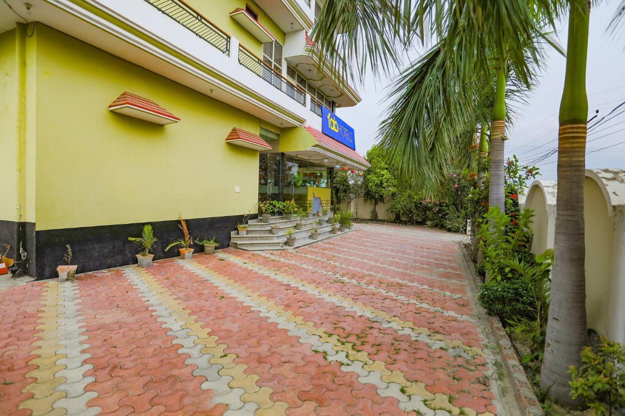 Fabhotel Kriti Green Varanasi Exteriör bild